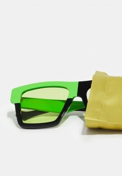 Gucci UNISEX - Sonnenbrille - Black/green 9 Gucci UNISEX - Sonnenbrille - Black/green -Günstiges Gucci || Knirps Geschäft 09c7ec07c9414afb9684995605cb6090