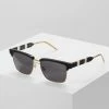 Gucci - Unisex Sonnenbrille - Black/grey 1 Gucci - Unisex Sonnenbrille - Black/grey -Günstiges Gucci || Knirps Geschäft 22a467e7227e4ddeac3a49d08bfe327d