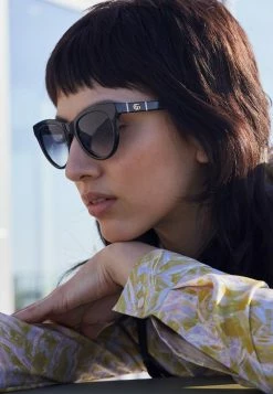 Gucci Sonnenbrille - Black/grey - Damen