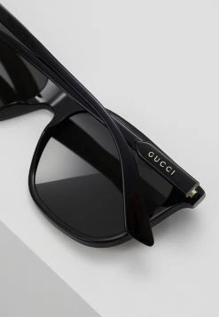 Gucci - Unisex Sonnenbrille - Black/grey 13 Gucci - Unisex Sonnenbrille - Black/grey -Günstiges Gucci || Knirps Geschäft 4770daa6396a4eb1a28788f272358986