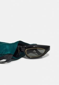 Gucci UNISEX - Sonnenbrille - Black/grey 9 Gucci UNISEX - Sonnenbrille - Black/grey -Günstiges Gucci || Knirps Geschäft 709c6ab42d2746daa48489d181be3b79