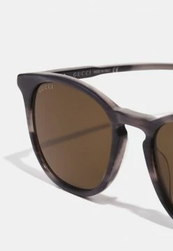 Gucci UNISEX - Sonnenbrille - Grey-grey-brown -Günstiges Gucci || Knirps Geschäft b3d369b95fca4d9eacde1d2b2e621036