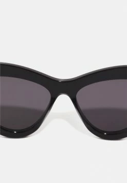 Gucci Sonnenbrille - Black/grey - Damen 11 Gucci Sonnenbrille - Black/grey - Damen -Günstiges Gucci || Knirps Geschäft d09b743e40344e8f9885296e8f2911b8