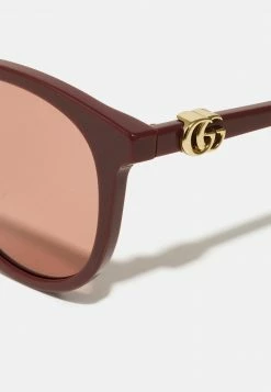 Gucci Sonnenbrille - Burgundy/burgundy/red - Damen 7 Gucci Sonnenbrille - Burgundy/burgundy/red - Damen -Günstiges Gucci || Knirps Geschäft d69b8acd53bf42efb3afd47ef75f91a6