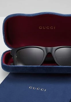 Gucci - Unisex Sonnenbrille - Black/green 10 Gucci - Unisex Sonnenbrille - Black/green -Günstiges Gucci || Knirps Geschäft e65a0cffdf7f4606978301d9870bba22
